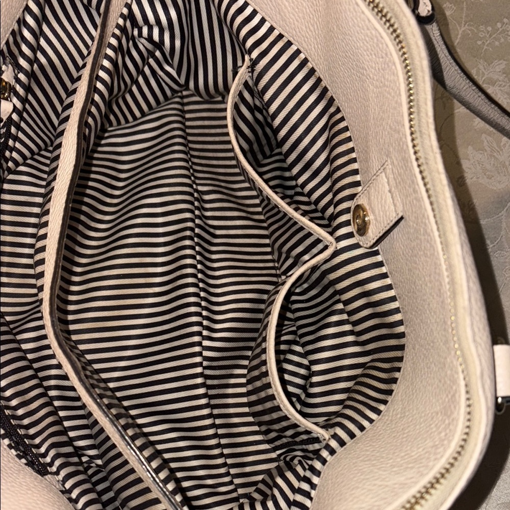 Authentic Kate Spade ♠️ Elegant Cream Handbag -Used - Picture 15 of 16